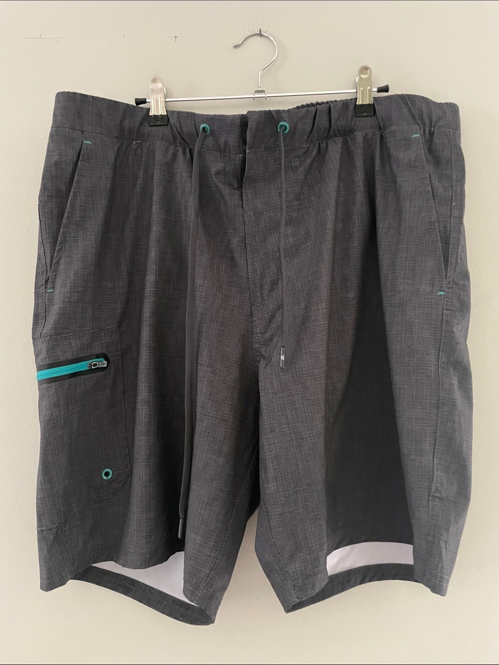 ZeroXposur Men's Charcoal Athletic Shorts with Teal Accents